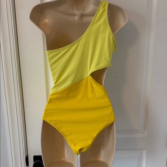 Yellow One-Shoulder Swimsuit - Picture 4 of 5